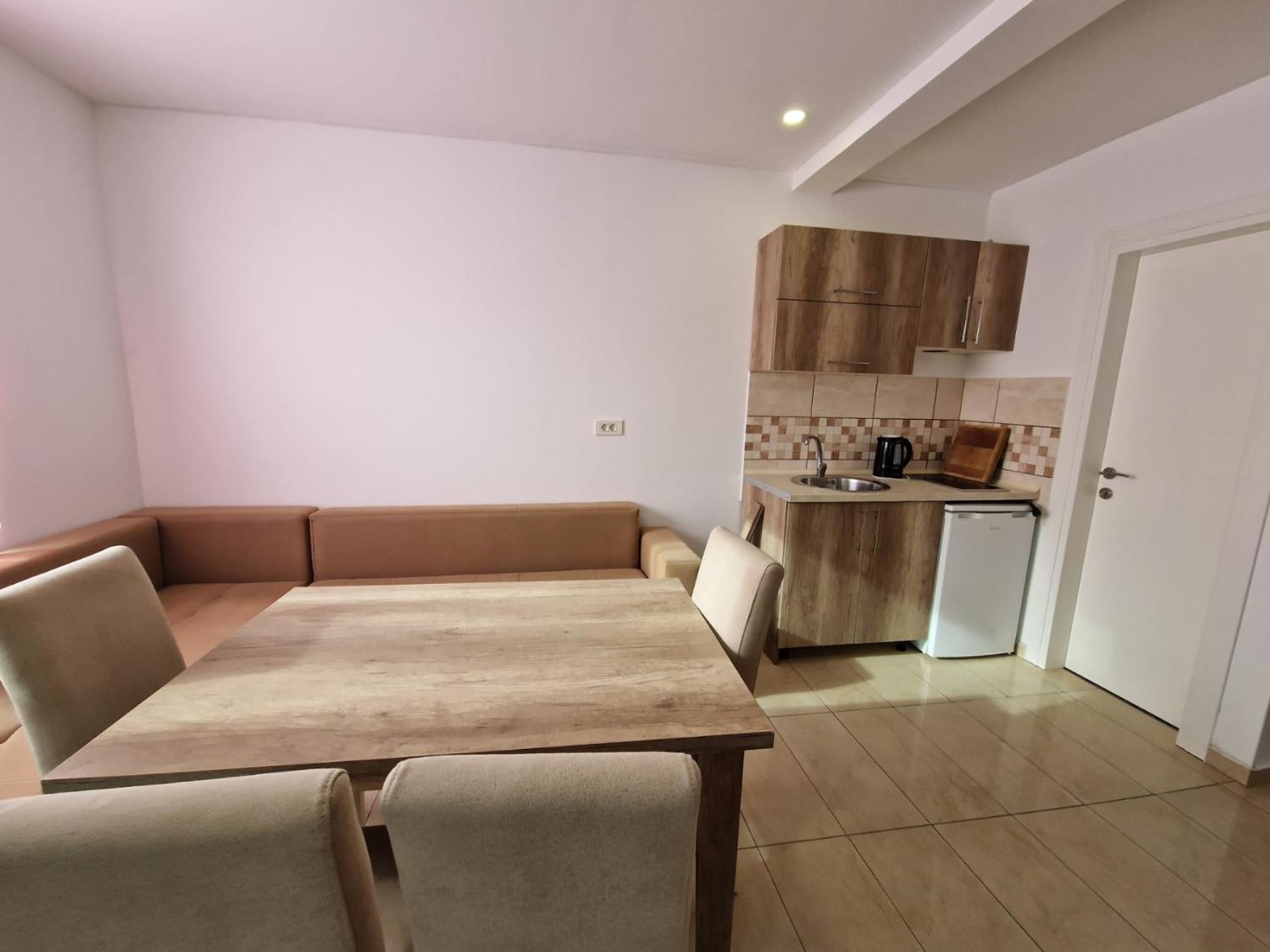 Tondo Apartman Tivat Kültér fotó